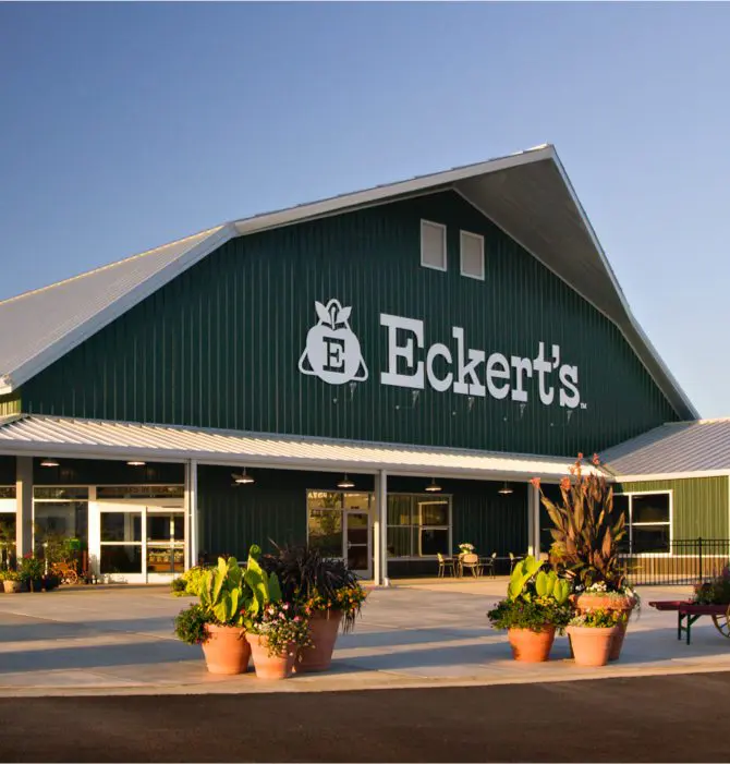 Eckert's Belleville farm store sign