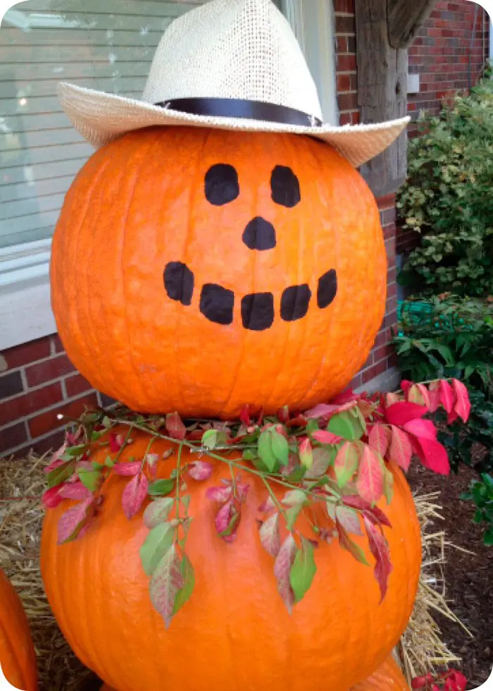 Pumpkin Snowman with hat.